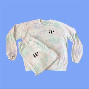 Bomb Party Tie-Dye Sweatshirt and Joggers Set size L